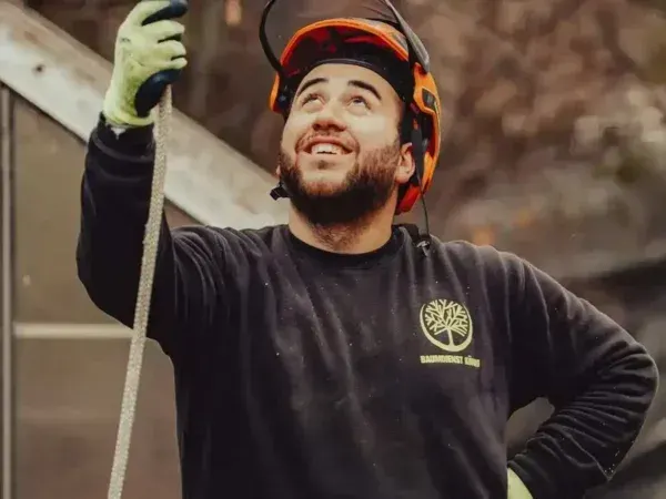 Baumdienst Berlin Unseren Helden Nazim Unterstuetzt Das Team